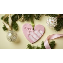 Salt dough Christmas heart with handprint 2.jpg